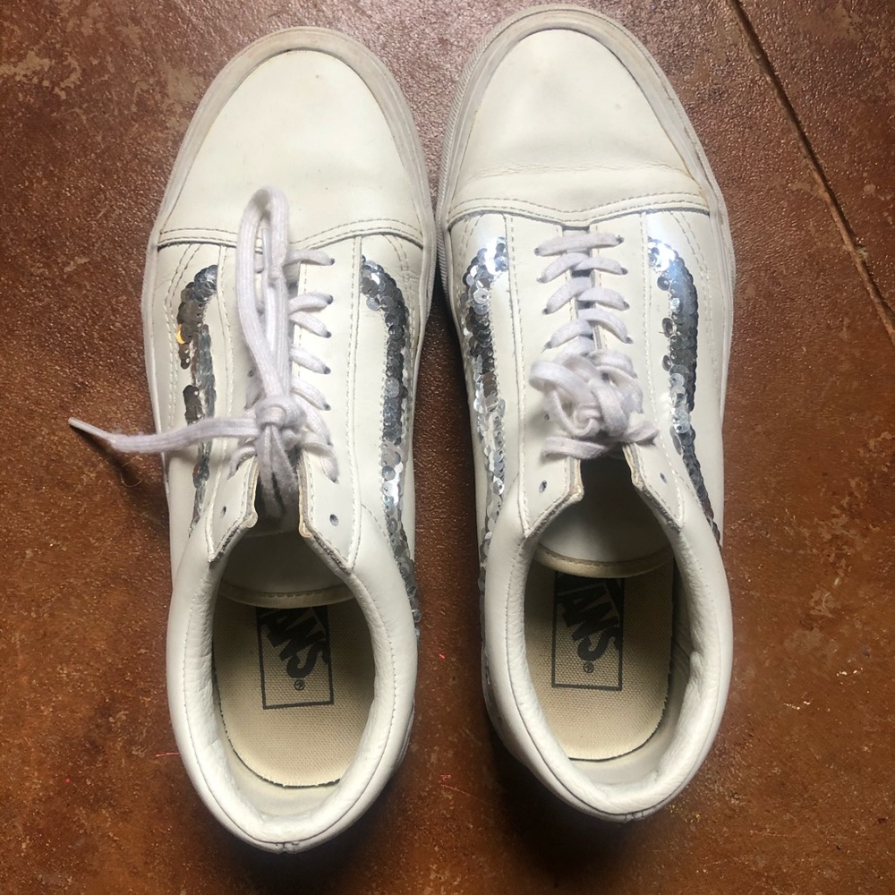 Women’s glitter/white vans